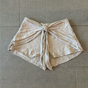 Boho beige shorts size small